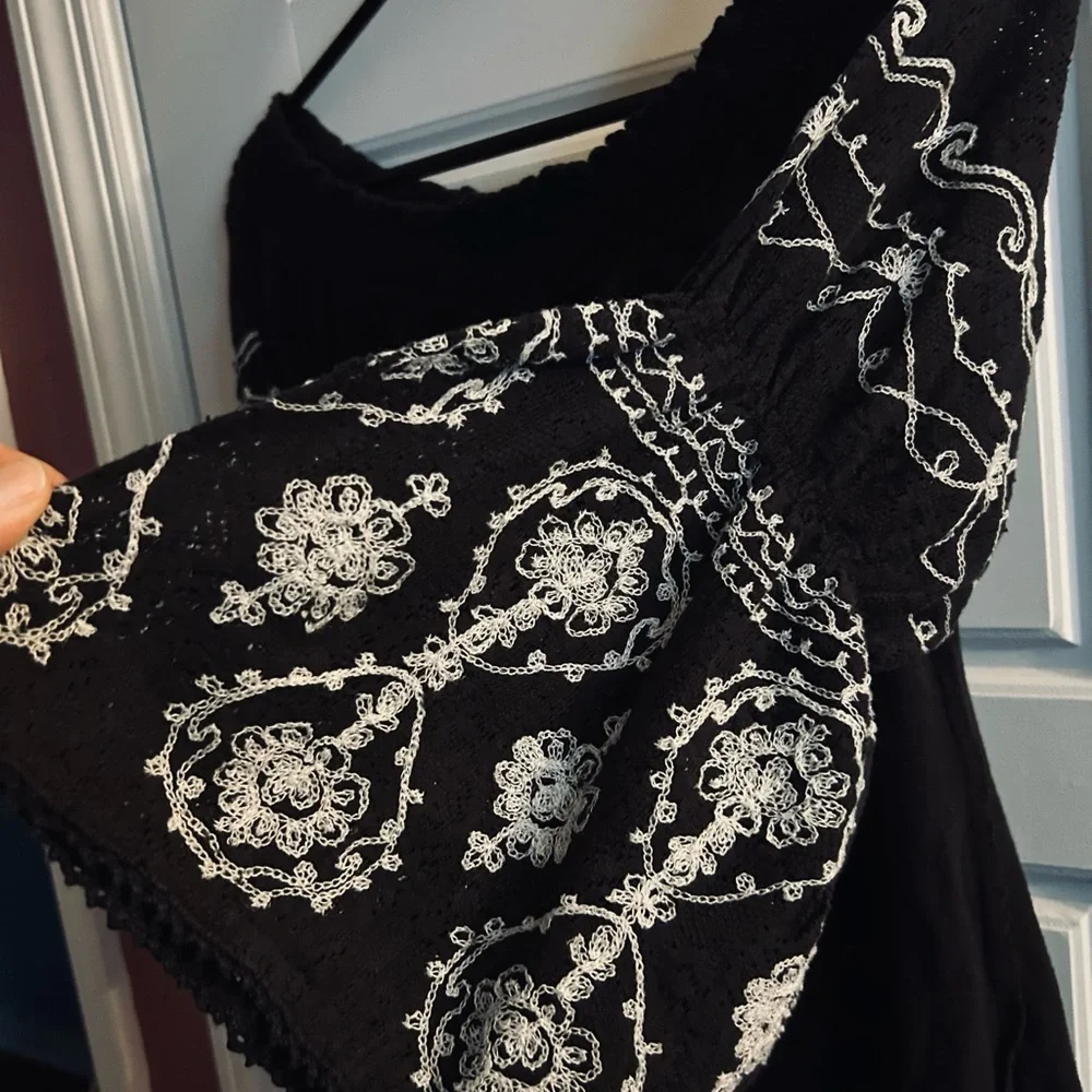 Free People Acapulco Embroidered Off The Shoulder Bell Sleeve Boho Blouse S - Picture 6 of 7